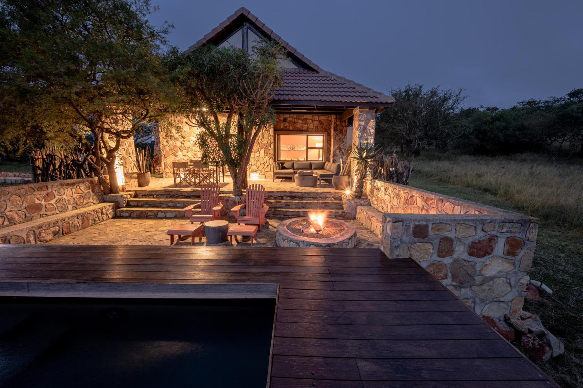 Zulu Rock Lodge - Babanango Game Reserve Ulundi エクステリア 写真