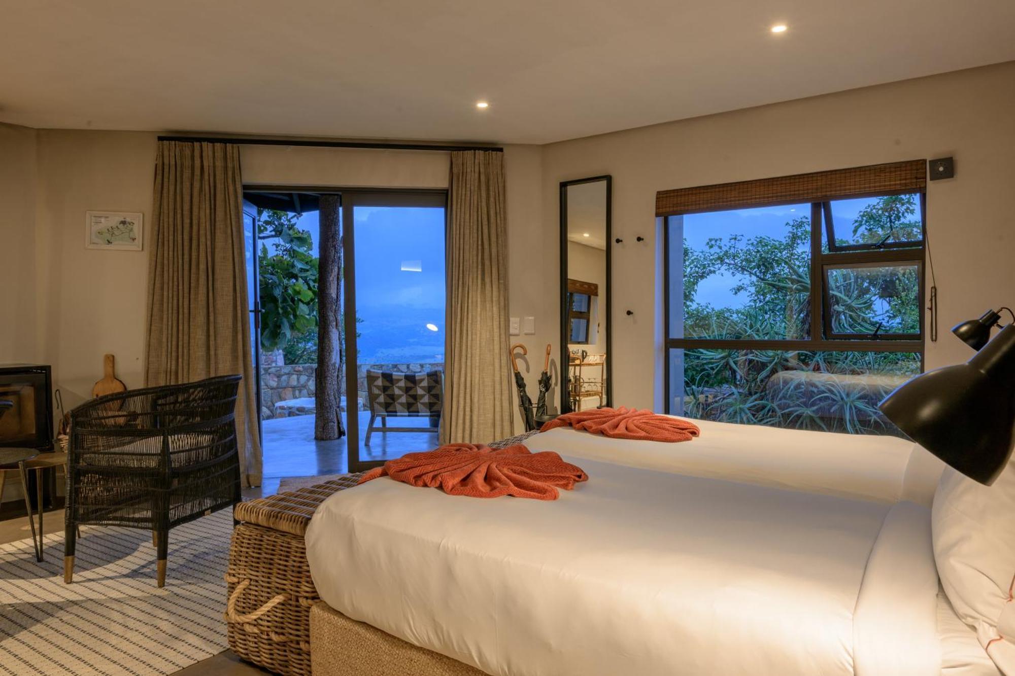 Zulu Rock Lodge - Babanango Game Reserve Ulundi エクステリア 写真