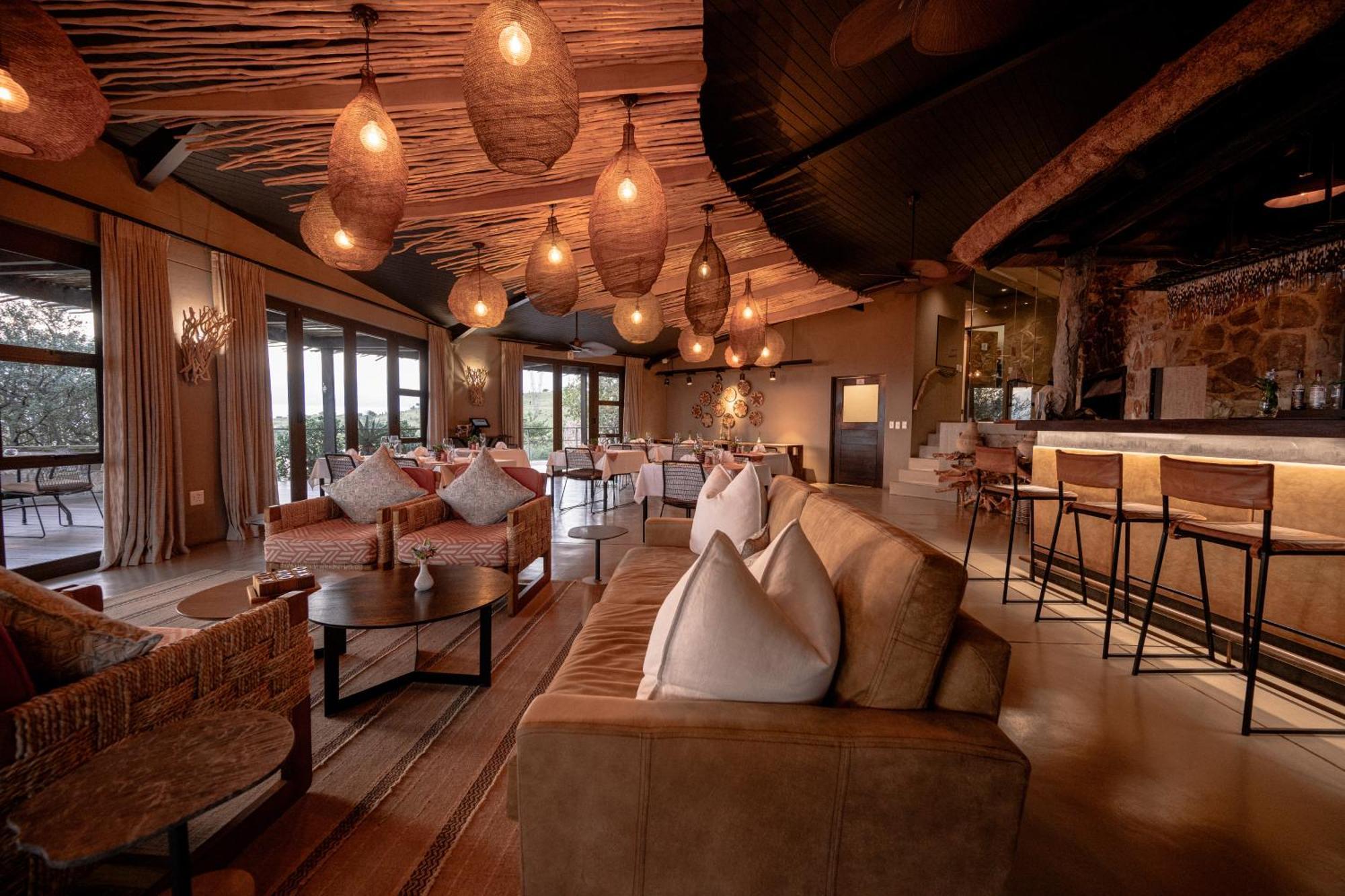 Zulu Rock Lodge - Babanango Game Reserve Ulundi エクステリア 写真