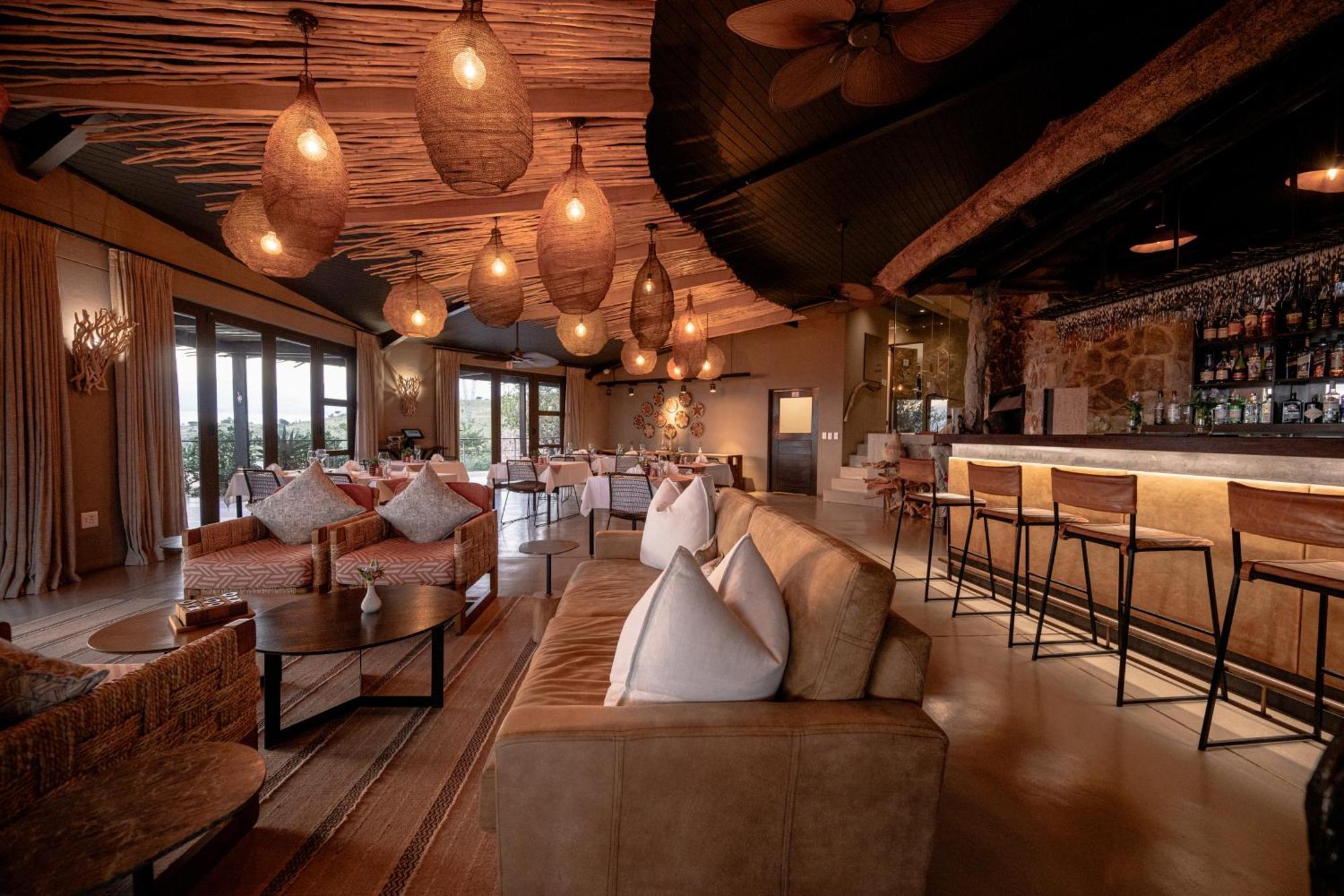 Zulu Rock Lodge - Babanango Game Reserve Ulundi エクステリア 写真